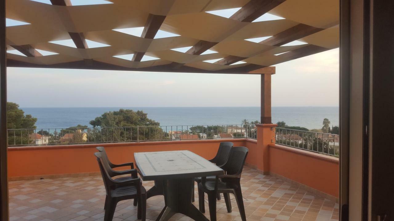 Terrazza Sul Golfo Degli Angeli Villa กาปิตานา ภายนอก รูปภาพ