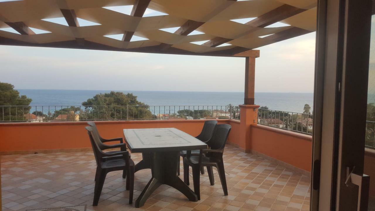 Terrazza Sul Golfo Degli Angeli Villa กาปิตานา ภายนอก รูปภาพ
